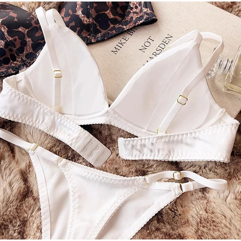 Women Sexy Underwear Triangular Cup Bra Set Small Chest Top Support Bra Comfortable Push Up Bra Breathable Seamless Underwear