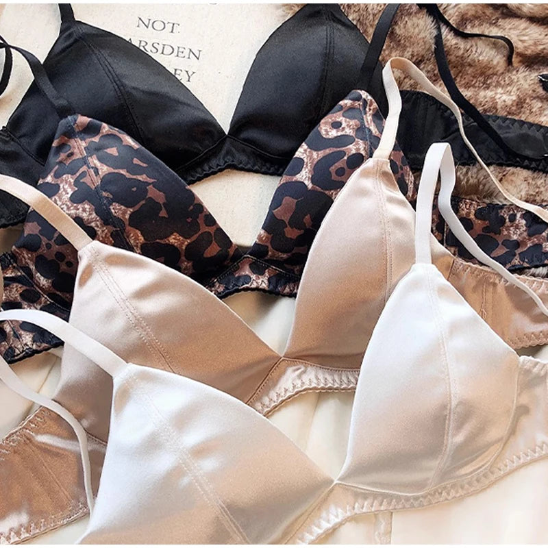 Women Sexy Underwear Triangular Cup Bra Set Small Chest Top Support Bra Comfortable Push Up Bra Breathable Seamless Underwear