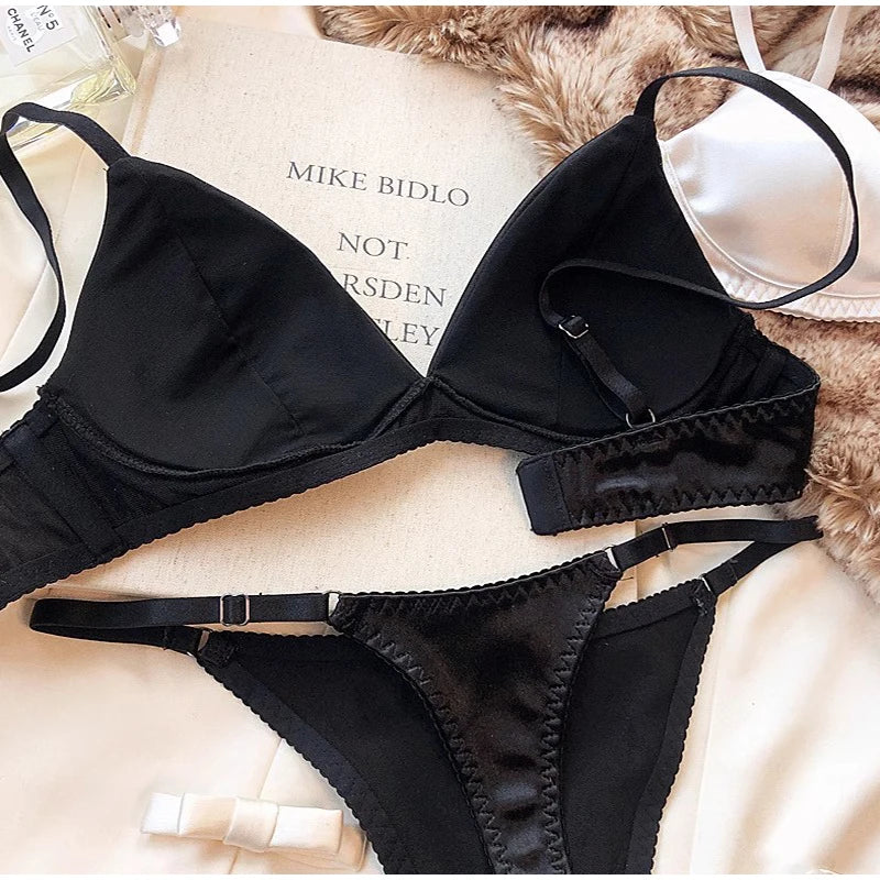 Women Sexy Underwear Triangular Cup Bra Set Small Chest Top Support Bra Comfortable Push Up Bra Breathable Seamless Underwear