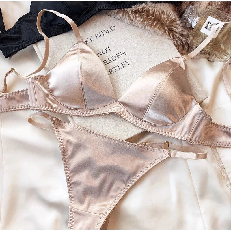 Women Sexy Underwear Triangular Cup Bra Set Small Chest Top Support Bra Comfortable Push Up Bra Breathable Seamless Underwear